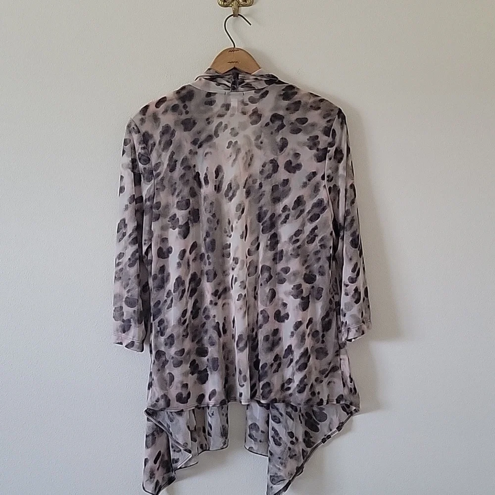 Chico's Travelers Sheer Mesh Animal Print Open Front Topper Cardigan Size Large - Picture 4 of 6